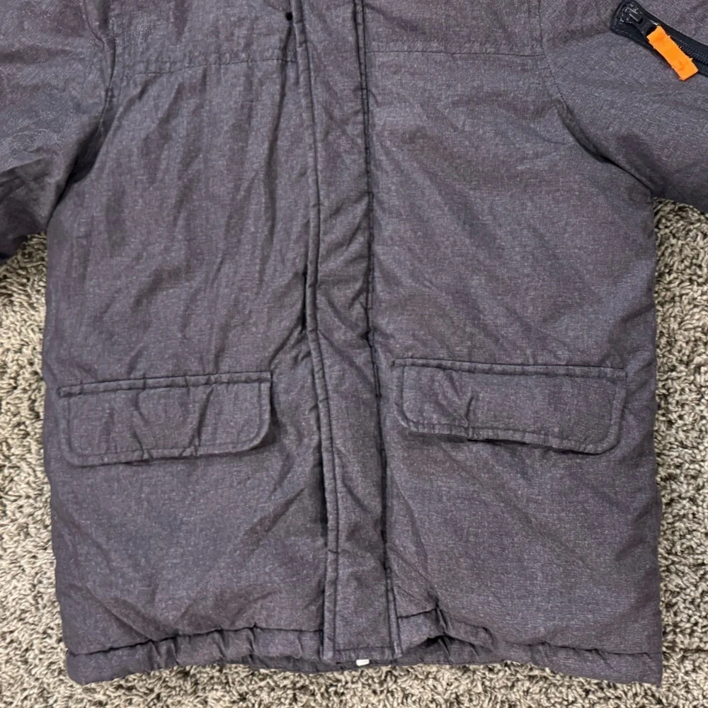 Carter’s boys gray winter coat with hood, size 7